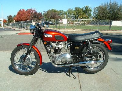 70 Triumph Trophy 650