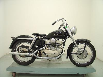 70 Harley-Davidson XLCH 900 Sportster