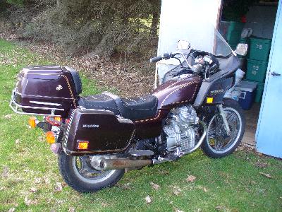Photo of the actual 82 Honda GL 500 Silver Wing for sale. Image credit: .