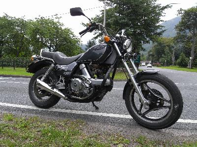 90 Ducati 750 Sport
