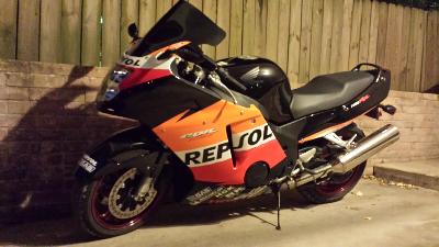 99 Honda CBR 1100 XX Super Blackbird