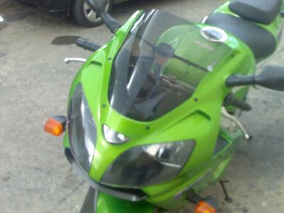 01 Kawasaki ZX-9R Ninja