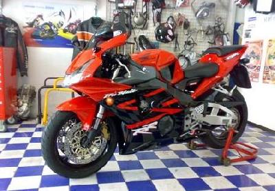 02 Honda CBR 954 RR