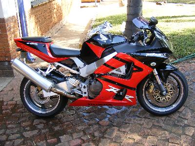 02 Honda CBR 954 RR