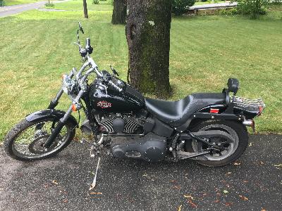 02 Harley-Davidson FXSTB Night Train