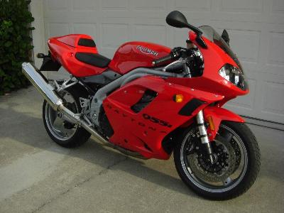 03 Triumph Daytona 955i