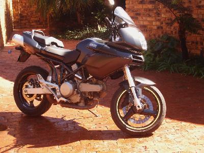 05 Ducati Multistrada 620 Dark