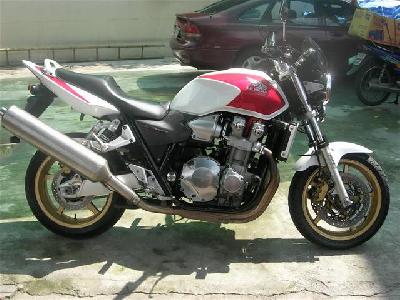 05 Honda ST 1300 ABS