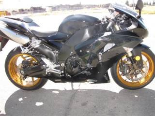 05 Kawasaki Ninja ZX-10 R