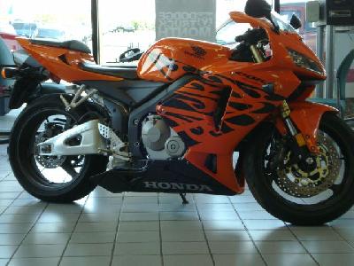 06 Honda 599