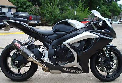06 Suzuki GSR 600