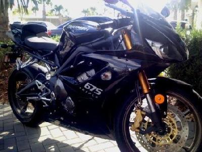 08 Triumph Daytona 675
