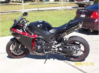 09 Yamaha YZF-R1