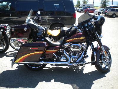 10 Harley-Davidson FLHXSE CVO Street Glide