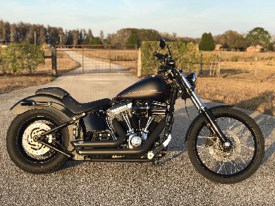 12 Harley-Davidson FXS Softail Blackline