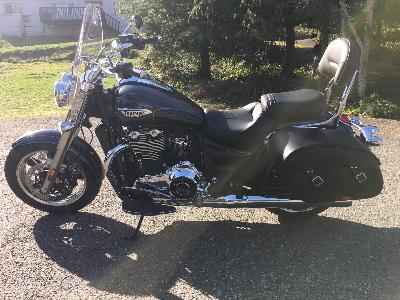 15 Triumph Thunderbird Commander ABS